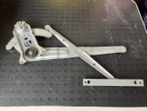 Oto Çıkma Parça / Mitsubishi / L300 / Oto Cam / Cam Krikosu / Sıfır Parça 