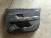 Dacia Sandero Stepway sağ ön döşeme 809005683R