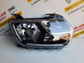 Oto Çıkma Parça / Renault / Duster / Far & Stop / Sağ Ön Far / Çıkma Parça 