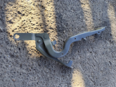 Oto Çıkma Parça / Opel / Corsa / Kaporta & Karoser / Kaput Menteşesi / Çıkma Parça 