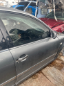 VOLKSWAGEN PASSAT B5 SAĞ ÖN KAPI GRİ HATASIZ ORJİNAL