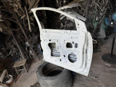 Oto Çıkma Parça / Renault / Megane / Kaporta & Karoser / Sol Ön Kapı / Çıkma Parça 