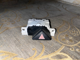 Oto Çıkma Parça / Ford / Focus / Elektrik / Dörtlü Flaşör Düğmesi / Çıkma Parça 