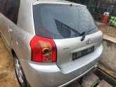2002 - 2007 TOTOTA COROLLA HB ARKA TAMPON