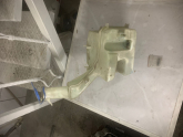 Oto Çıkma Parça / Volkswagen / Passat / Oto Cam / Silecek Suyu Deposu / Çıkma Parça 
