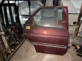 Oto Çıkma Parça / Ford / Escort / Kaporta & Karoser / Sağ Arka Kapı / Çıkma Parça 
