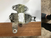 Oto Çıkma Parça / Opel / Astra / Motor / Takozu & Kulağı / Çıkma Parça 