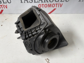 AUDİ A4 HAVA FİLTRE KUTUSU
