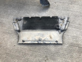 Oto Çıkma Parça / Audi / A4 / Tampon / Alt Muhafaza / Çıkma Parça 