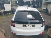 SKODA RAPİD BAGAJ KAPAĞI
