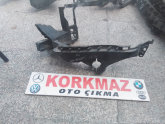 Oto Çıkma Parça / Audi / A4 / Far & Stop / Far Braketi / Çıkma Parça 