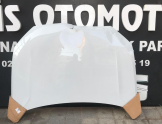 Audi Q2 ön kaput