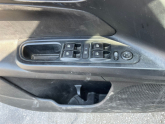 Oto Çıkma Parça / Fiat / Egea / Oto Cam / Cam Düğmesi / Çıkma Parça 