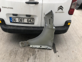 Oto Çıkma Parça / Land Rover / Range Rover / Kaporta & Karoser / Sağ Ön Çamurluk / Çıkma Parça 