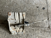 Oto Çıkma Parça / Mitsubishi / L300 / Oto Cam / Silecek Motoru / Çıkma Parça 