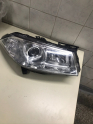 Oto Çıkma Parça / Renault / Megane / Far & Stop / Sağ Ön Far / Çıkma Parça 