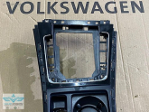 Oto Çıkma Parça / Volkswagen / Golf / Koltuk & Döşeme / Orta Konsol / Sıfır Parça 