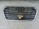 AUDİ Q5 2017-2020 SLİNE ÖN PANJUR OEM 81a853651
