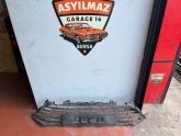 Oto Çıkma Parça / Renault / Megane / Tampon / Tampon Izgarası / Çıkma Parça 
