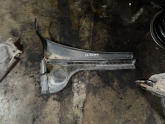 Oto Çıkma Parça / Volkswagen / Jetta / Oto Cam / Ön Cam Izgarası / Çıkma Parça 