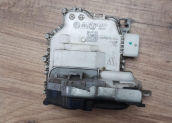 8X1837016 orj 11-18 audi a1 a3 a4 sağ kapı kilidi