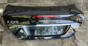 MERCEDES E SERİSİ 220 HATASIZ BOYASIZ BAGAJ KAPAĞI ÇIKMA EGE OTO