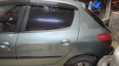 Peugeot 206 sağ arka kapı dolu