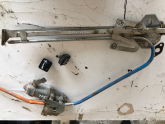 Ford Taunus Elektrikli Sol Ön Cam Krikosu