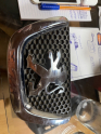 Peugeot 307 makyajlı kasa panjur arması