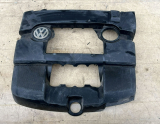 AUDİ A3 MOTOR ÜST KAPAK