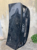 Audi A4 2013 bagaj kapağı