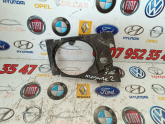 Oto Çıkma Parça / Renault / Megane / Tampon / Sis Farı Çerçevesi / Çıkma Parça 