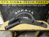 7700430571 Megane 1 Sağ Arka Alt Kaplama Orjinal Çıkma