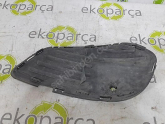 MERCEDES C SERİSİ 2014 2018 W205 ÖN SAĞ SİS KAPAĞI A2058854023
