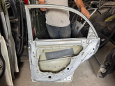 Oto Çıkma Parça / Kia / Cerato / Kaporta & Karoser / Sağ Arka Kapı / Çıkma Parça 