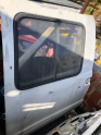 Nissan Vanetta 1995-2001 Çıkma Sürgülü Sağ Kapı