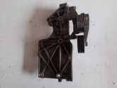 Oto Çıkma Parça / Volkswagen / Jetta / Motor / Takozu & Kulağı / Çıkma Parça 