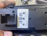 Oto Çıkma Parça / Volkswagen / Golf / Oto Cam / Cam Düğmesi / Çıkma Parça 