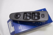 93570-2D100AX CAM DÜĞMESİ ÖN SOL ELANTRA 01>