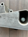 Oto Çıkma Parça / Volkswagen / Bora / Motor / Bağlantı Braketi / Çıkma Parça 