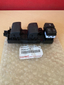 Oto Çıkma Parça / Toyota / RAV4 / Oto Cam / Cam Düğmesi / Çıkma Parça 