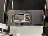 AUDİ A6 İÇ VİTES KONSOL