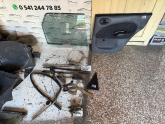 Oto Çıkma Parça / Ford / Escort / Oto Cam / Kapı Camları / Çıkma Parça 