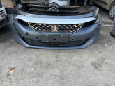 Peugeot 508 ön tampon dolu
