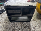 Oto Çıkma Parça / Ford / Taunus / Teyp / Teyp Çerçevesi / Çıkma Parça 