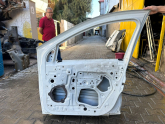 Oto Çıkma Parça / Renault / Clio / Kaporta & Karoser / Sağ Ön Kapı / Çıkma Parça 