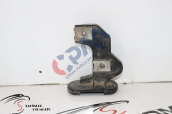 BMW 5 SERİSİ E39 BAGLANTI AYAGI  TAMPON BRAKETİ 8159362