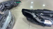Oto Çıkma Parça / Land Rover / Discovery / Far & Stop / Sağ Ön Far / Çıkma Parça 
