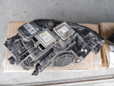 Oto Çıkma Parça / Volkswagen / Golf / Far & Stop / Sağ Ön Far / Çıkma Parça 