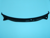 CAM ÖN IZGARASI SU DEFLEKTÖRÜ (YAĞMURLUK) POLO 02-05 6Q1819415B